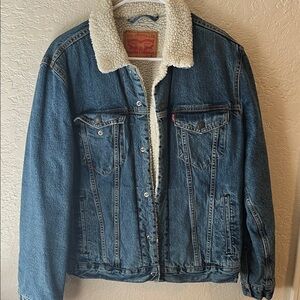 Levi's Classic Blue Denim Jacket with White Sherpa Collar